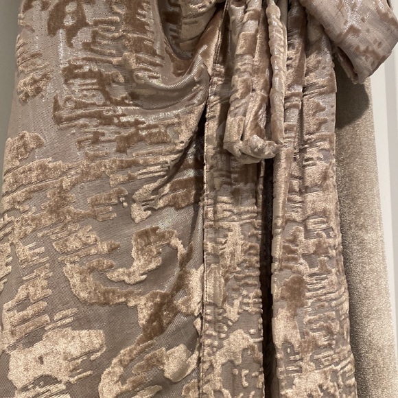 Self-Portrait Gold Velvet Devore Asymmetrical Wrap Dress - Size 4 - Picture 5 of 9